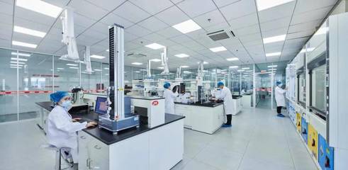 時代成就了衛(wèi)龍,還是衛(wèi)龍走出了時代?